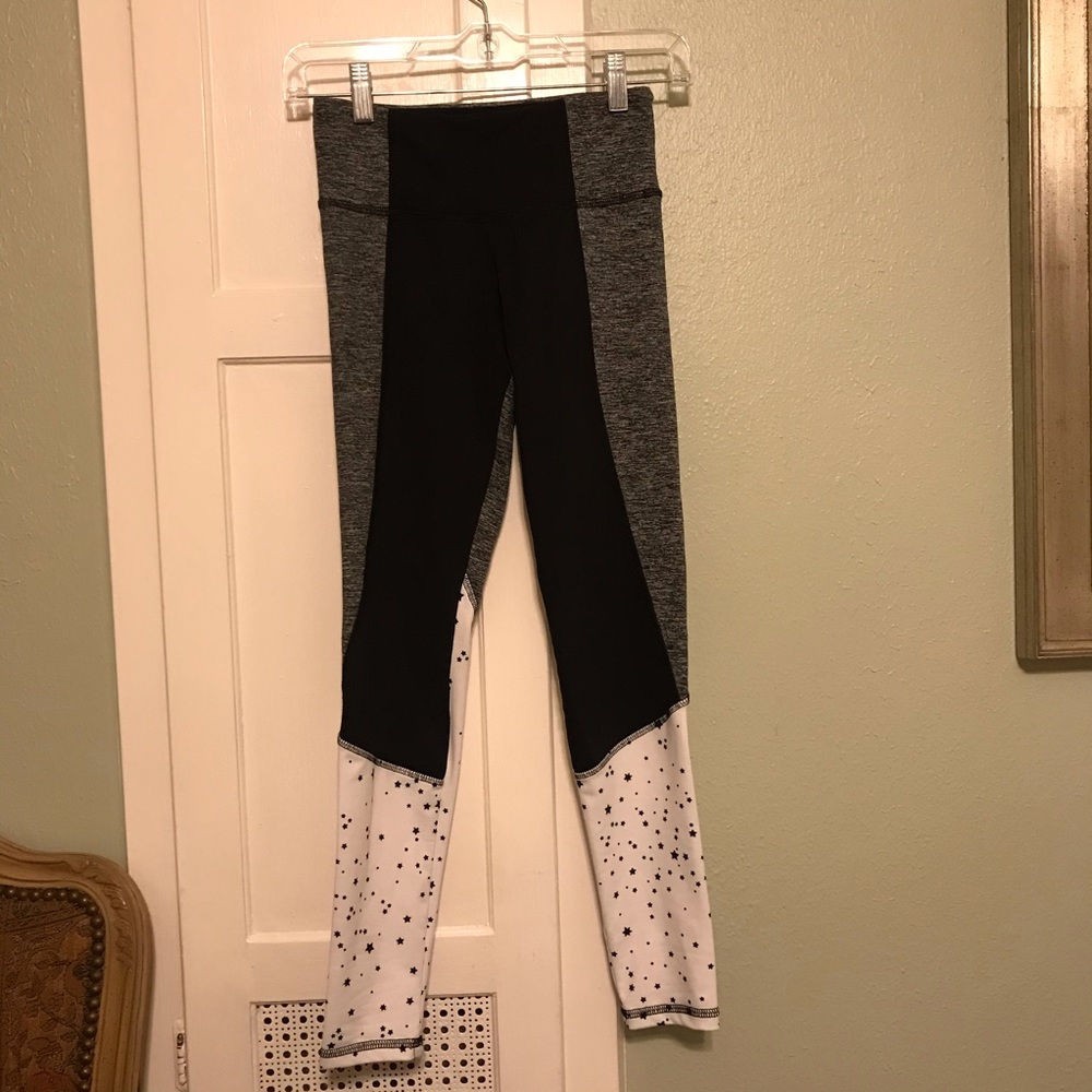 Strut This star workout leggings